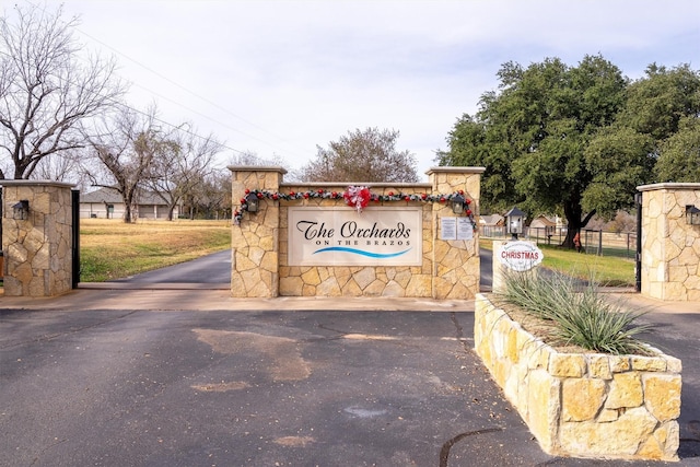 Listing photo 3 for 10056 Orchards Blvd, Cleburne TX 76033