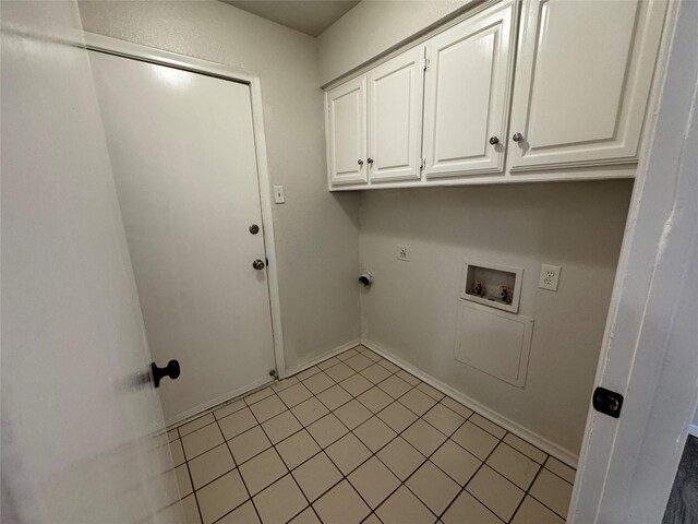 1629 Jasmine Ln, Plano, TX 75074 - bathroom with double vanity and baseboards