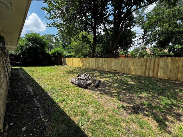 1629 Jasmine Ln, Plano, TX 75074 - full bathroom featuring toilet and shower / bathtub combination