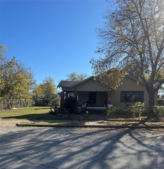 view of front of property