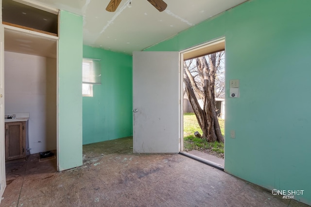 spare room featuring ceiling fan