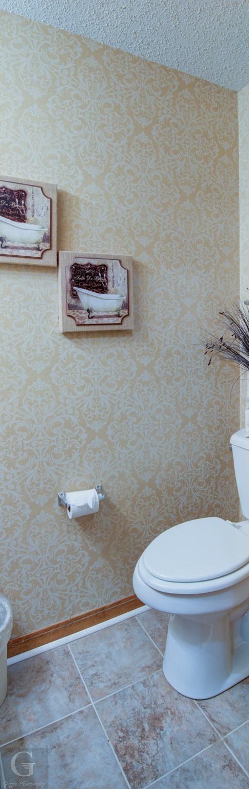 111 White Rd, Frierson, LA 71027 - bathroom with tile patterned flooring, a textured ceiling, and toilet