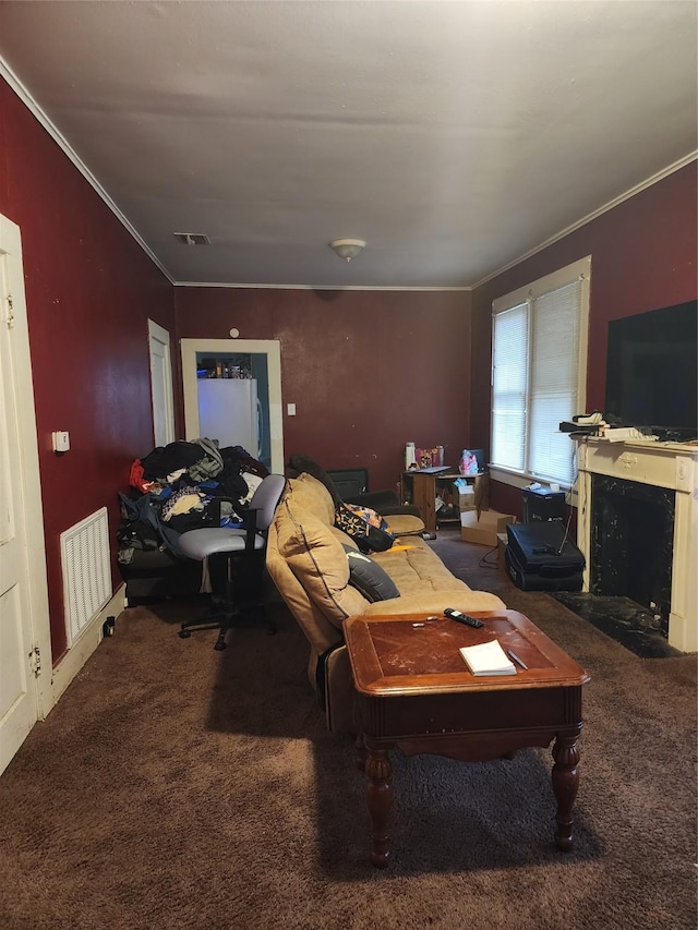 carpeted living room featuring crown molding