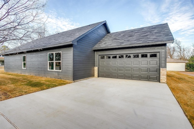 exterior space featuring a lawn