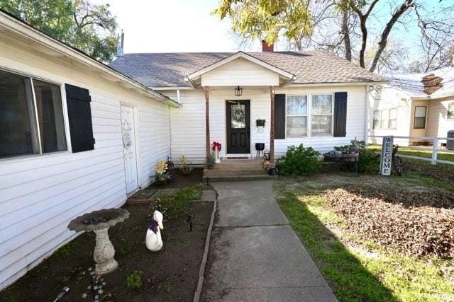 view of front of home