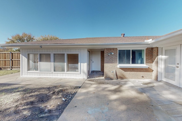 single story home with a patio