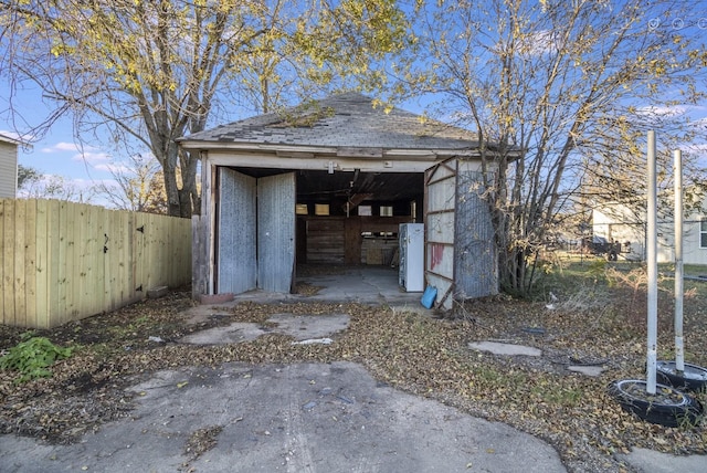 view of outbuilding