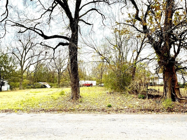 330 E Sherman St, Paris TX, 75460 land for sale