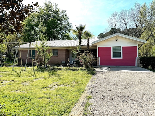 ranch-style house with a front yard