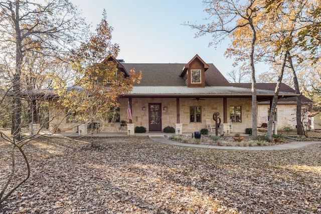 view of front of home featuring a porch