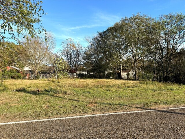 Listing photo 2 for 102 N Central Ave, Marietta TX 75566