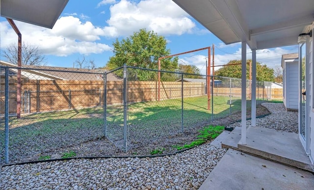 view of yard with a patio