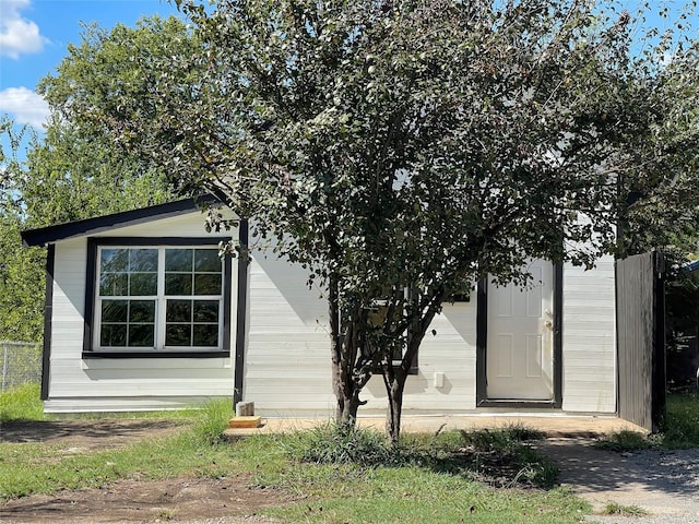 view of front of home