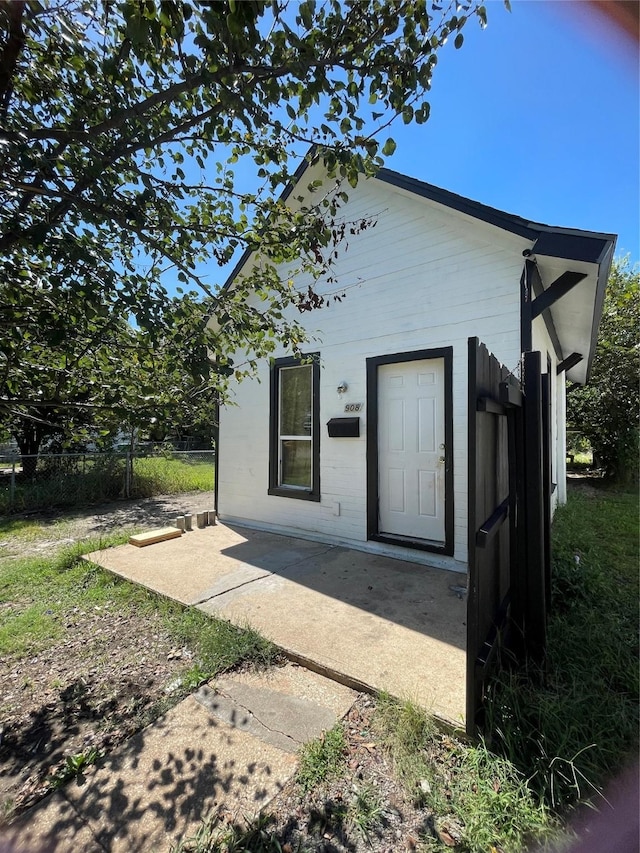 back of house featuring a patio