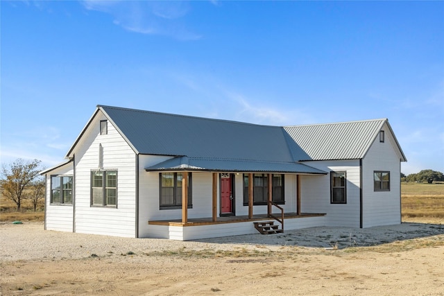 view of front of home featuring a porch