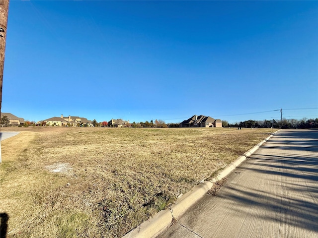 Listing photo 2 for 425 Dennis Bailey Ln, Heath TX 75032