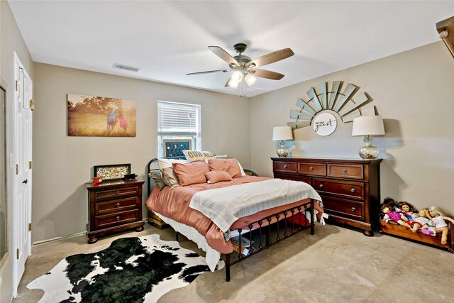 bedroom featuring ceiling fan