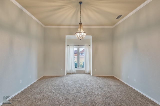 empty room with carpet flooring, a chandelier, and crown molding