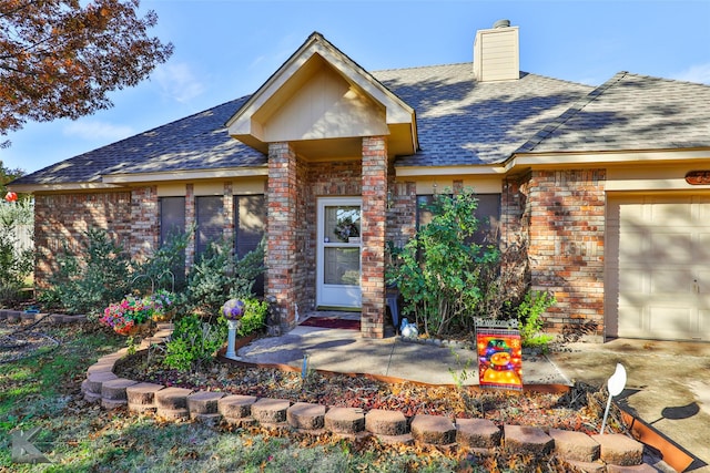 view of front of house featuring a garage