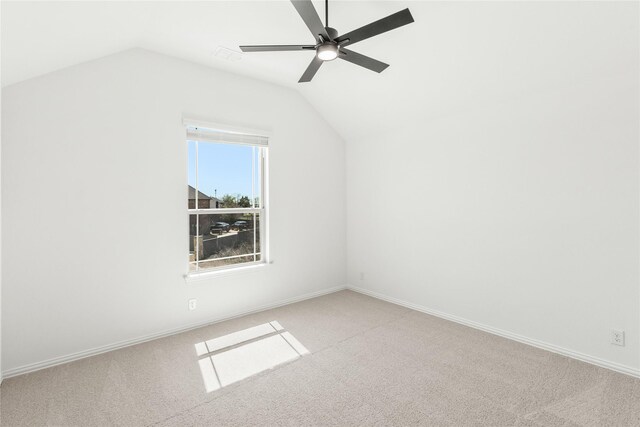 carpeted living room featuring ceiling fan