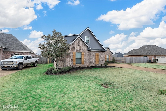 view of front of property with a front yard