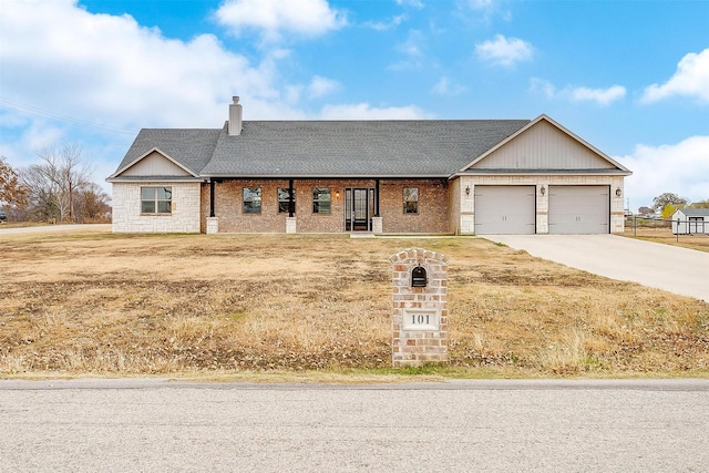 view of front of house featuring a garage