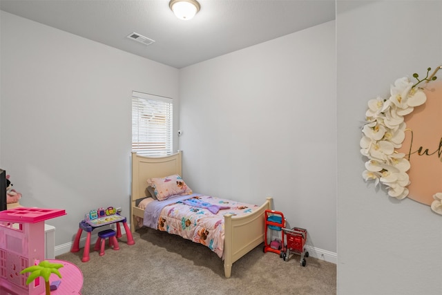 bedroom with carpet flooring