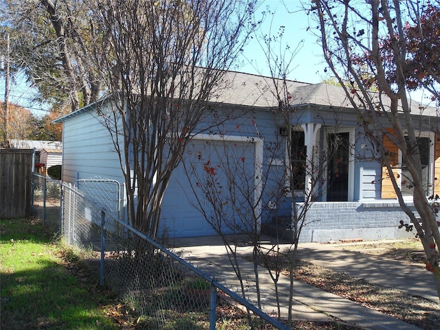 view of home's exterior