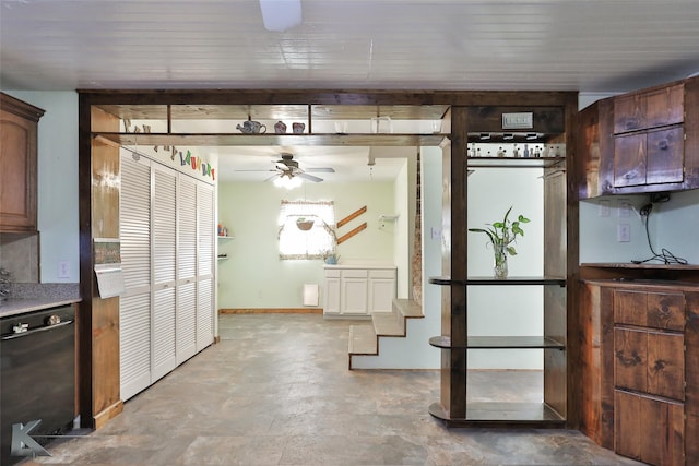 kitchen with ceiling fan and black dishwasher