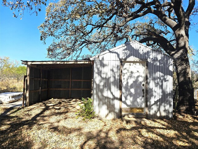 view of outbuilding