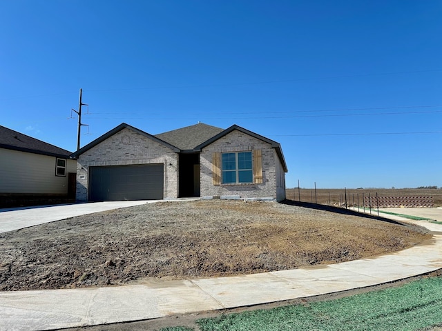 view of front facade with a garage