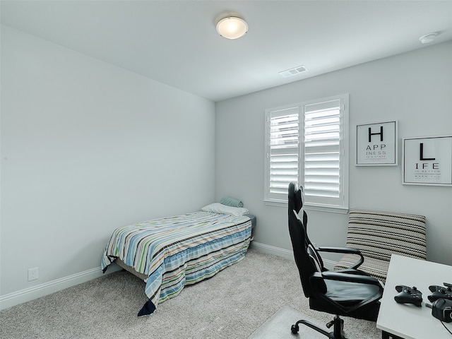 bedroom featuring carpet floors