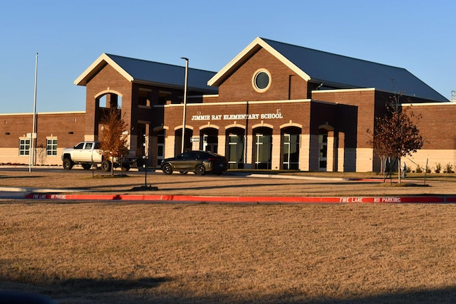 view of building exterior