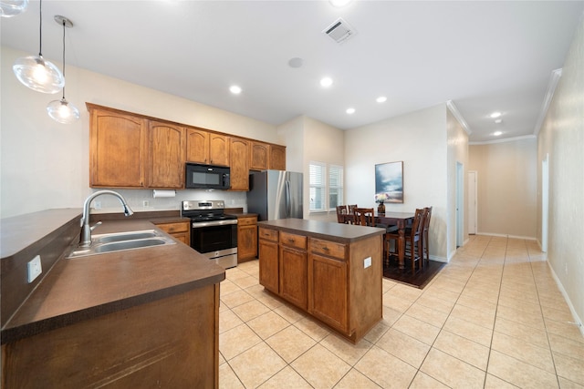 1125 Appalachian Ln, Savannah, TX 76227 - kitchen with stainless steel appliances, a sink, dark countertops, light tile patterned floors, and a kitchen island