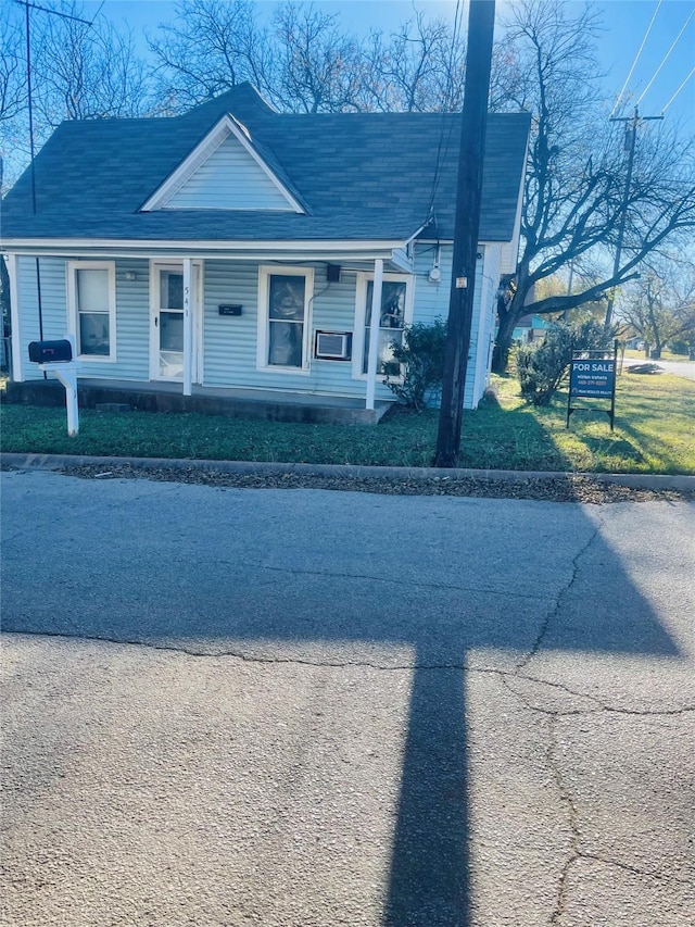 view of front of home featuring covered porch