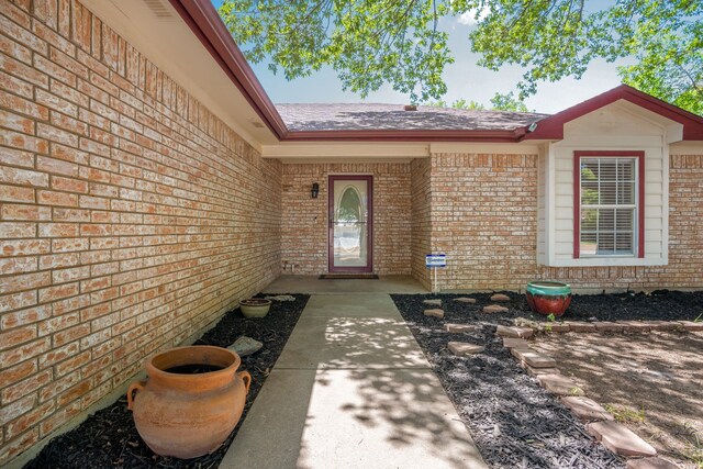 ranch-style home with a garage