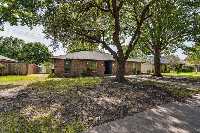 305 Santa Fe Trl, Waxahachie, TX 75165 - view of front of property with brick siding