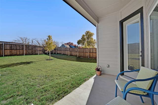 view of yard with a patio