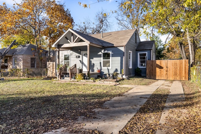 view of front of house with a front yard