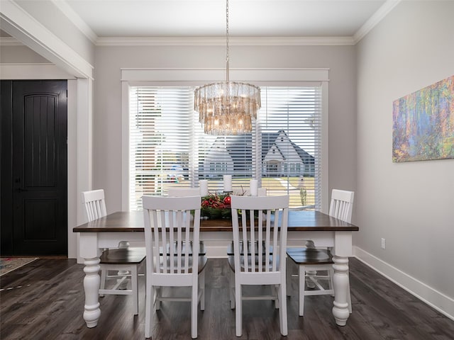 dining space featuring a notable chandelier, dark hardwood / wood-style flooring, and crown molding