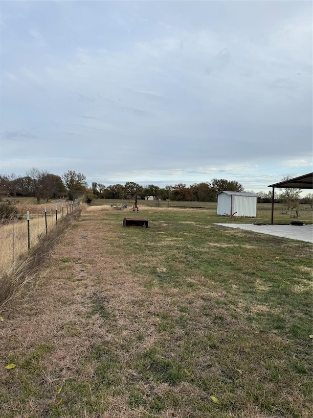 Listing photo 3 for 4315 County Road 14750, Paris TX 75462