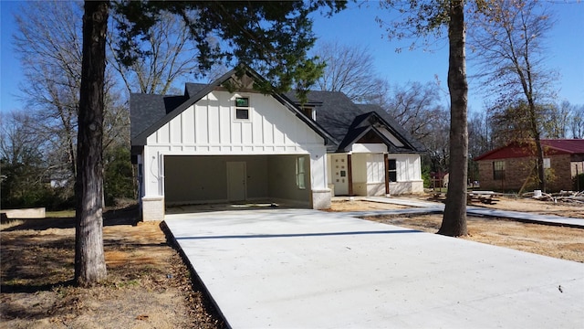 view of modern farmhouse