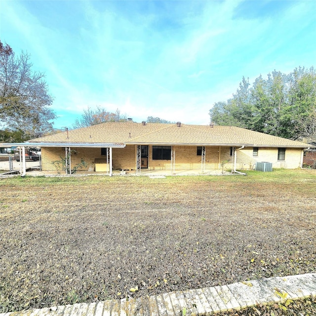 view of front of home featuring a patio area