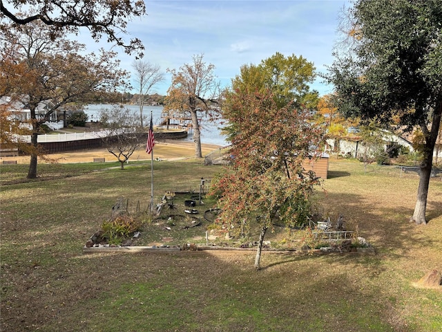 view of yard with a water view