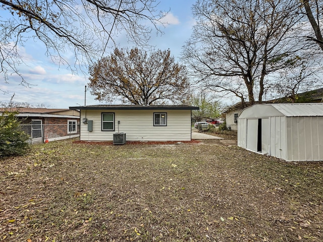 4613 Crenshaw Ave, Fort Worth, TX 76105 - view of rear view of property