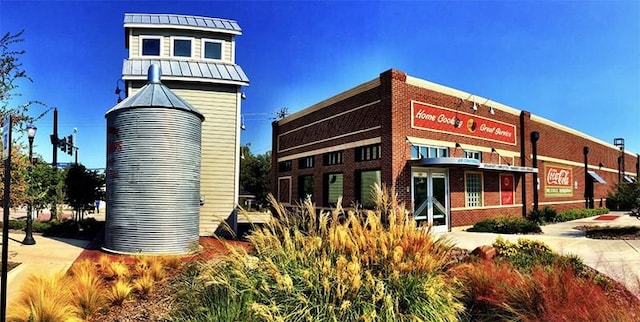 view of building exterior