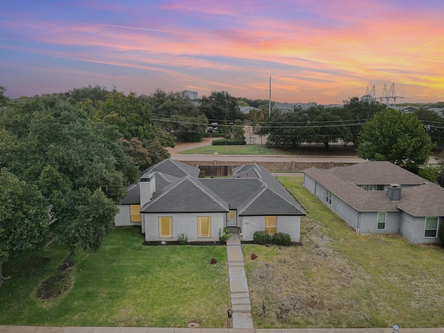 view of aerial view at dusk