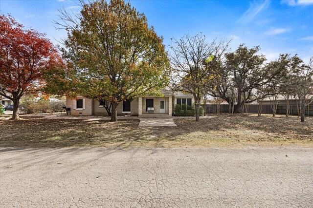 206 N Bouldin St, Hamilton, TX 76531 - view of front facade
