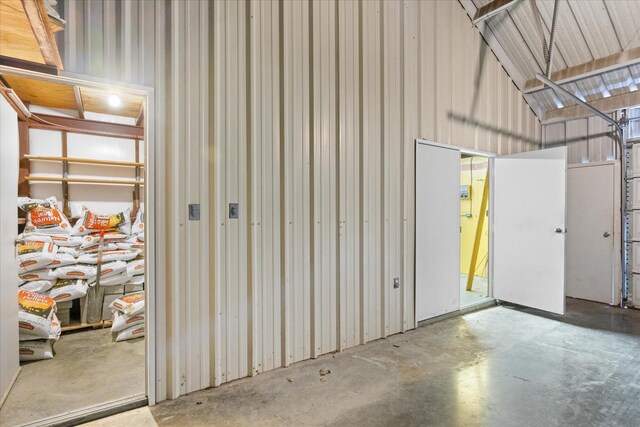 206 N Bouldin St, Hamilton, TX 76531 - view of garage