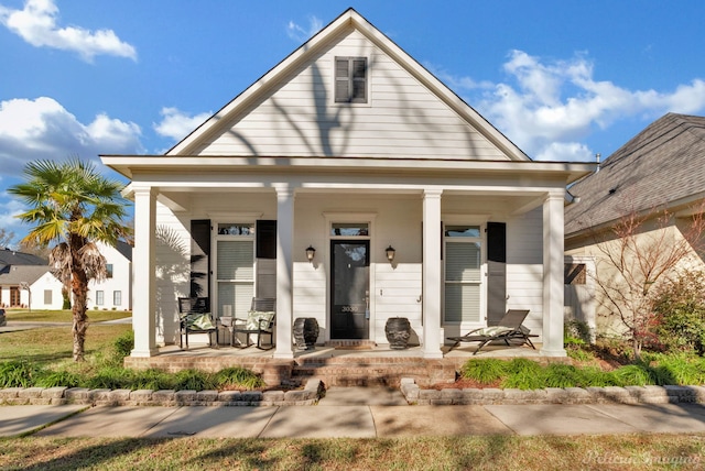 view of front facade with covered porch